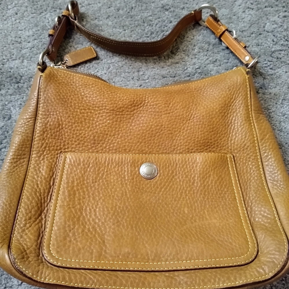 Coach Brown Pebble Leather Purse C05S-8E99